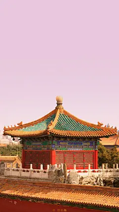 六月：流辉御宇，瑞霭常耀。
紫禁城。手机壁纸。 ​​​​