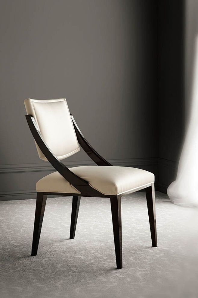 Memory Chair: 