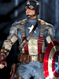 美国队长(Captain America)是惊奇漫画其中一个超级英雄 ，他的真名是史提芬罗杰斯(Steven "Steve" Rogers)，由Joe Simon和Jack Kirb所创，美国队长的首次出场是在1941年 三月出版的美国队长漫画第一期，他经常都被视为美国精神的象征。（复仇者联盟领袖）