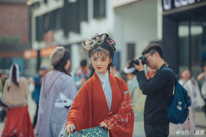 模特四月晨晨微博四月晨晨姬小妖汉服明制齐腰襦裙汉服摄影摄影古风