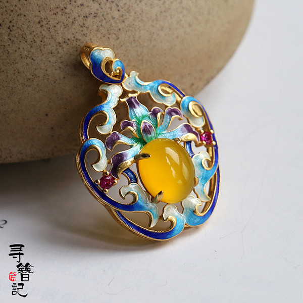 925纯银烧蓝景泰蓝镂空宝石黄玛瑙莲花纹吊坠