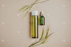 天然化妆品，护发护肤精华液。有机、天然化妆品的概念。平铺，极简主义，粉彩