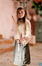 Photos - Game of Thrones - Season 1 - Promotional Episode Photos - Episode 3 - arya-with-sword[1]