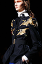 东方元素运用设计师TOP 10_设计师Top 10_时装发布频道_VOGUE时尚网