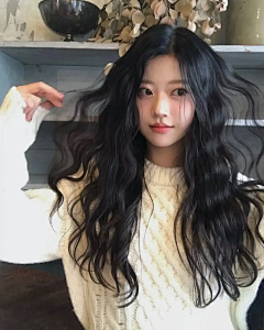 风儿青采集到服装搭配 美女