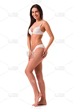 穿着内衣的漂亮女孩