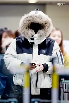 这是exo KAI金钟仁 
#exo##朴灿烈##吴世勋##鹿晗##边伯贤##吴亦凡##张艺兴##金俊绵##金钟大##金钟仁##黄子韬#壁纸