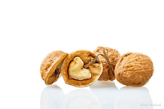 Walnuts isolated on ...