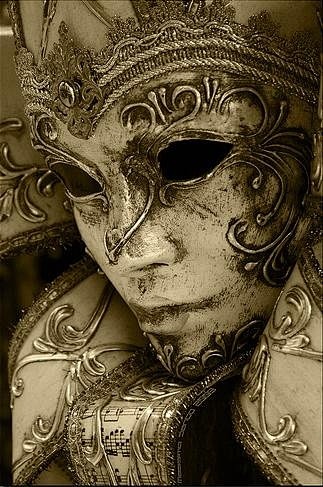 2014年威尼斯狂欢节绝美的面具和cos...