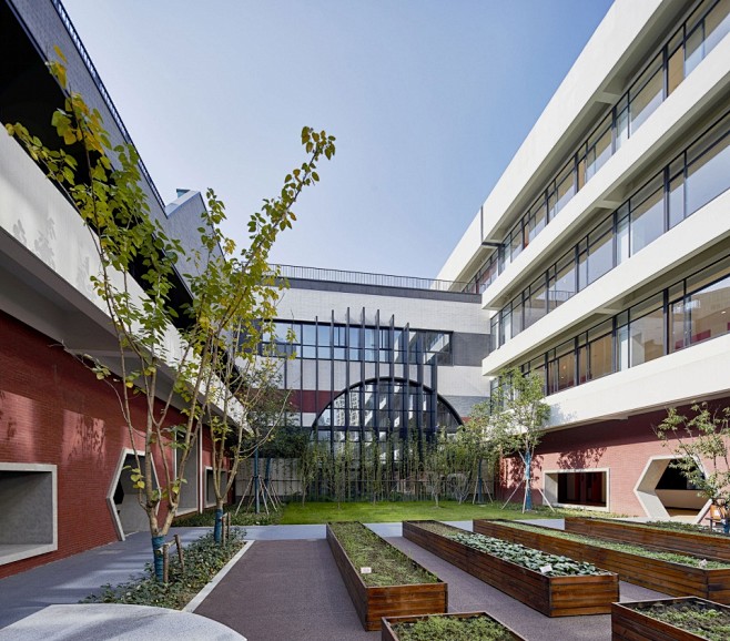 苏州科技城天佑实验小学及幼儿园 / BA...