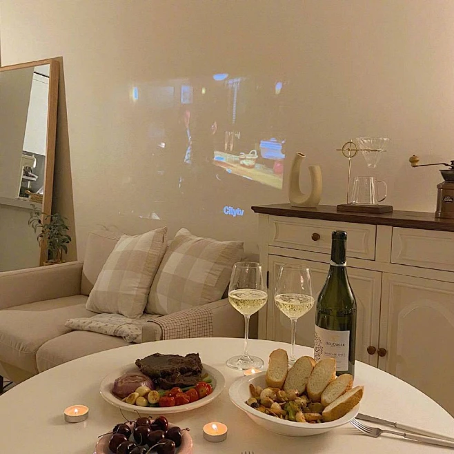 爱上黑白家具内的花瓣采集图片-censor-Fmswcj55