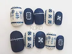 小清新哑光手绘美甲~像铅笔画一样的质感，让人眼前一亮哦！你觉得怎么样？更多漂亮的美甲关.注.@设计美甲