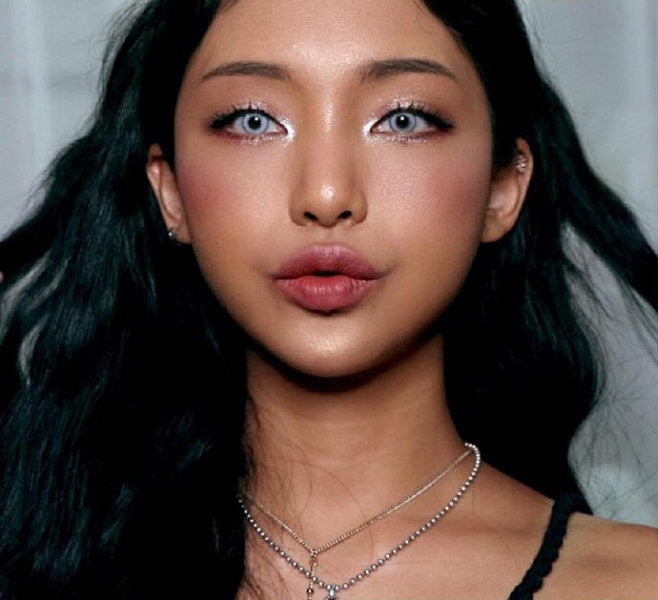 超好看的肤色黑皮黑皮黑皮好美呀画黑皮美女的绝佳参考对象br韩国美妆