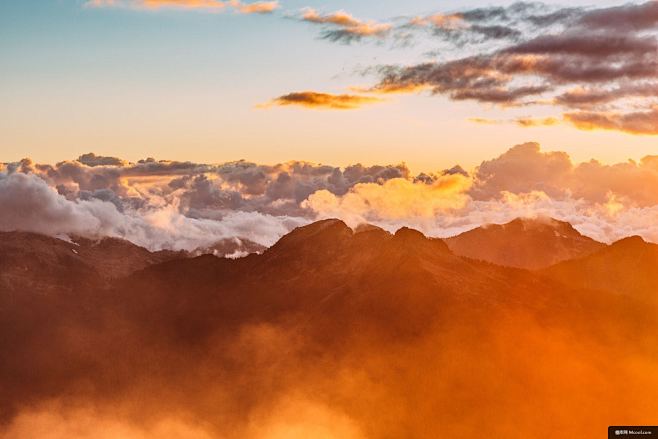 山 云 性质 Cloudscape的 和...