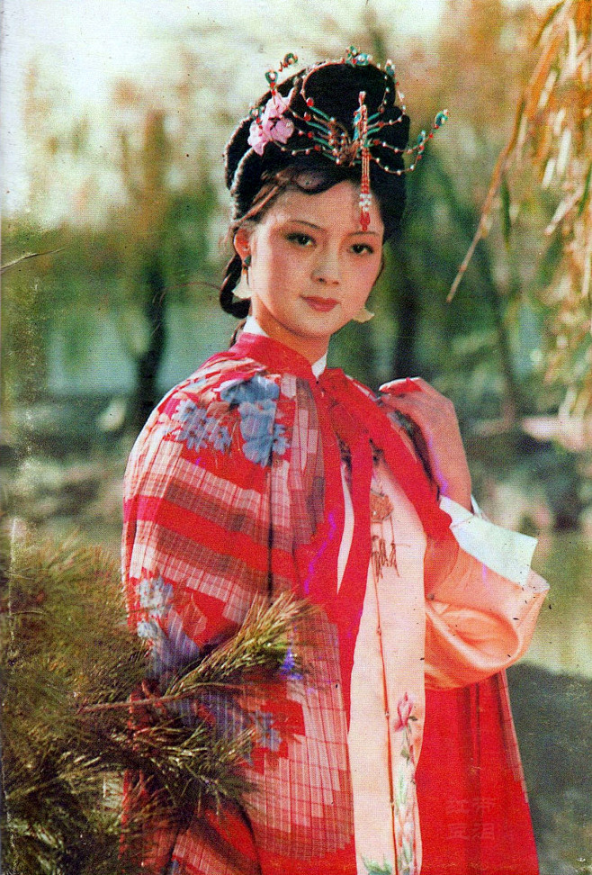 87版红楼梦中薛宝钗