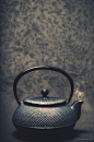 Japanese iron tea kettle: 