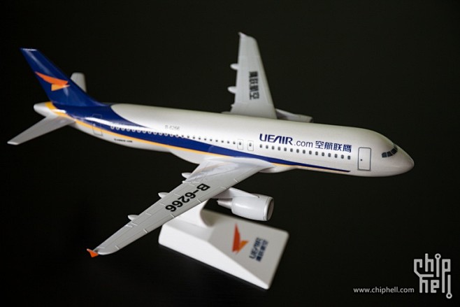波音官方747-400和787-8民航客...
