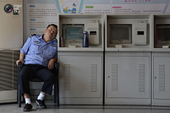 韩雨桐采集到疲惫的中国人