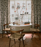 埃罗·沙里宁(Eero Saarinen）是美国著名建筑设计师和工业设计师，也是20世纪最有创意的大师之一，他的家具设计具有高度艺术性和强烈的时代气息，而且与其建筑设计一样，具有鲜明的特色。而郁金香桌椅就是他的经典设计。桌面与桌脚平整、光滑、光亮、边角圆滑顺畅！桌脚与桌面用五金连接，不会松动变形！不仅外形简捷、且有现代感、时尚感、整体大方而实用！郁金香