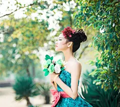 351_头上戴着花环的唯美 清新小美女 图片手机壁纸下载