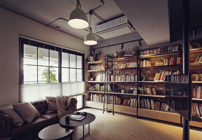 【83㎡个性化工业风】设计师将屋主的丰富...