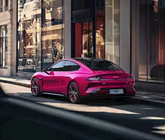 小米SU7璀璨洋红手机/折叠屏等壁纸公布：4K高清 免费下载|小米_新浪科技_新浪网