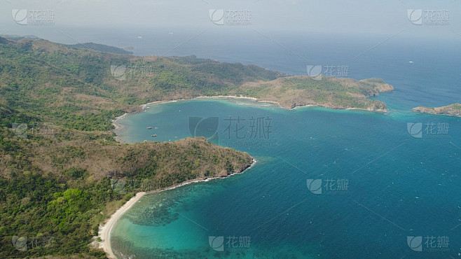 海景与海滩。菲律宾吕宋岛