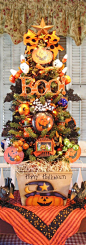 Happy Halloween!  27" Halloween Tree - Pattern by Maxine Thomas painted by Denise Guillen