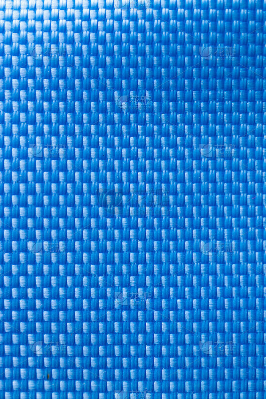蓝色尼龙材质。深色聚酯纤维材料，用于运动...