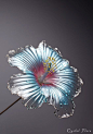 Hibiscus for hair @crystalflora_official (Crystal Flora, hair accessory, kanzashi, of synthetic resin and wire, American flowers, it is not kanzashi by Sakae, luxury jewelry, wedding decorations, wedding flowers, transparent flowers)