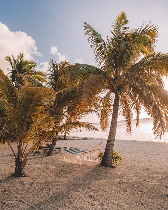 Away-Lands-Aitutaki-...