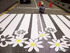 脚印歪斜处采集到道路景观