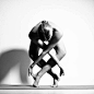 无关情色 裸体瑜伽展现女性力量之美 画面震撼 - 今日头条(www.toutiao.com)