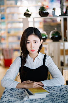 疯子少校采集到妹子