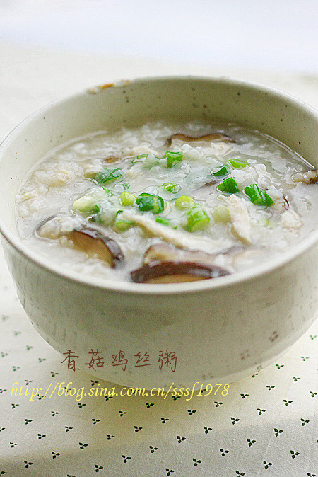 [香菇鸡丝粥] 香菇鸡丝粥】鸡脯肉切成细...