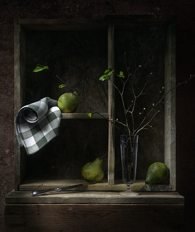 rusty-currier-pear-s...