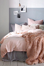 卧室装修墙面一些舒服的配色参考 ​ ​​​​