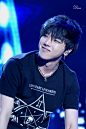 #华晨宇火星季#<a class="text-meta meta-tag" href="/search/?q=华晨宇">#华晨宇#</a> 华晨宇参加成都花妖动漫音乐节，柔软的身姿，魅惑的眼神，让人想起了15火星演出会。<a class="text-meta meta-mention" href="/gaomeinan1978/">@华晨宇yu</a>