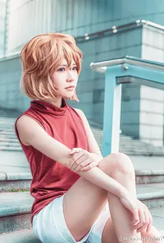 #半次元COS系列赛#七回目参赛作品欣赏
#名侦探柯南#【灌药桥段神还原！小哀的神态非常到位！】灰原哀 cn:@妖糖-骨陌 ，phx:@中二期的小白 【高清完整版戳】O网页链接