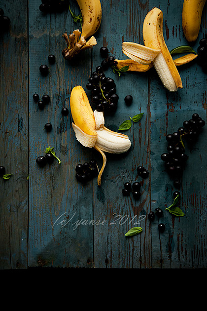 香蕉和葡萄 - 食物（静物）摄影用光和构...