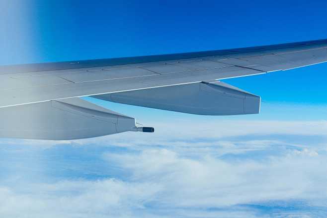 Airplane wing in a b...