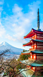 Beautiful View of Mount Fuji at Kawakuchiko lake in Japan