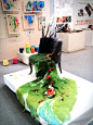 #2013广美毕业作品展# 超梦幻的羊毛毡椅子，流畅的用色，完美的湿毡与针毡结合，让人如同置身仙境中，谁会舍得坐上去啊~
