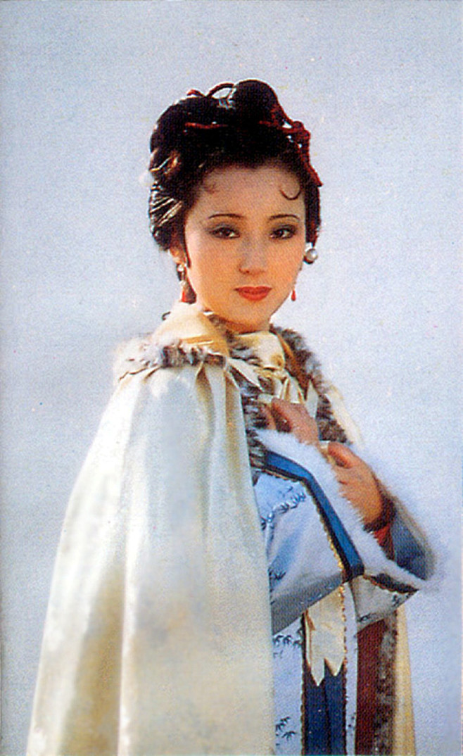 87版红楼梦黛玉葬花陈晓旭饰林黛玉