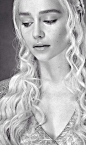 Gem ............................................................................... Daenerys Targaryen (Emilia Clarke): 