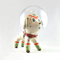 Cosmic Warrior Space Dog by HX Studio x Han Ning of 6HL6 : New week new custom, we are treated to another custom Space Dog! This time Space Dog lands in Europe to HX Studio to add his signature style over the vinyl Space Dog. Han is happy to share the fou