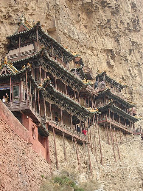 悬空寺，大同，中国。 它实际上挂在悬崖的...