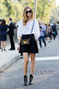 时尚博主嘉拉·法拉格尼 (Chiara Ferragni) 2015春夏巴黎时装周秀场外街拍*伞裙半裙
