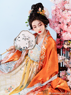 LinBenJChuan_采集到国风服装