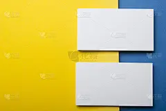 名片模型上的彩色背景。平的。文本复制空间
